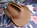 Cowboy hat.jpg (44368 バイト)